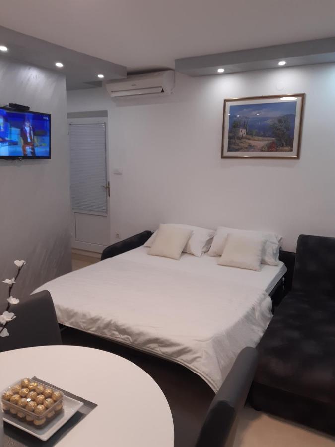 Apartment Vesna โปดาซา ภายนอก รูปภาพ